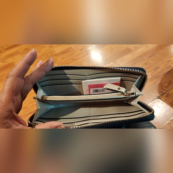 Kate Spade Marqaux Slim Continental Wallet - Picture 5 of 6